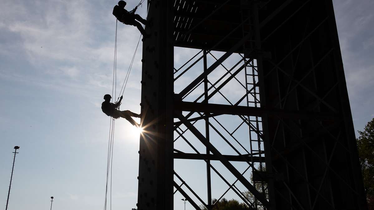 New requirements for the Extended Basic Qualification - Berlin Security ...